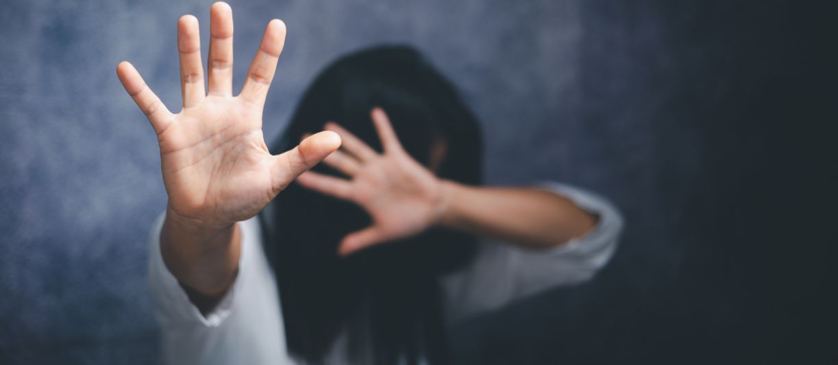 COMBATE À VIOLÊNCIA